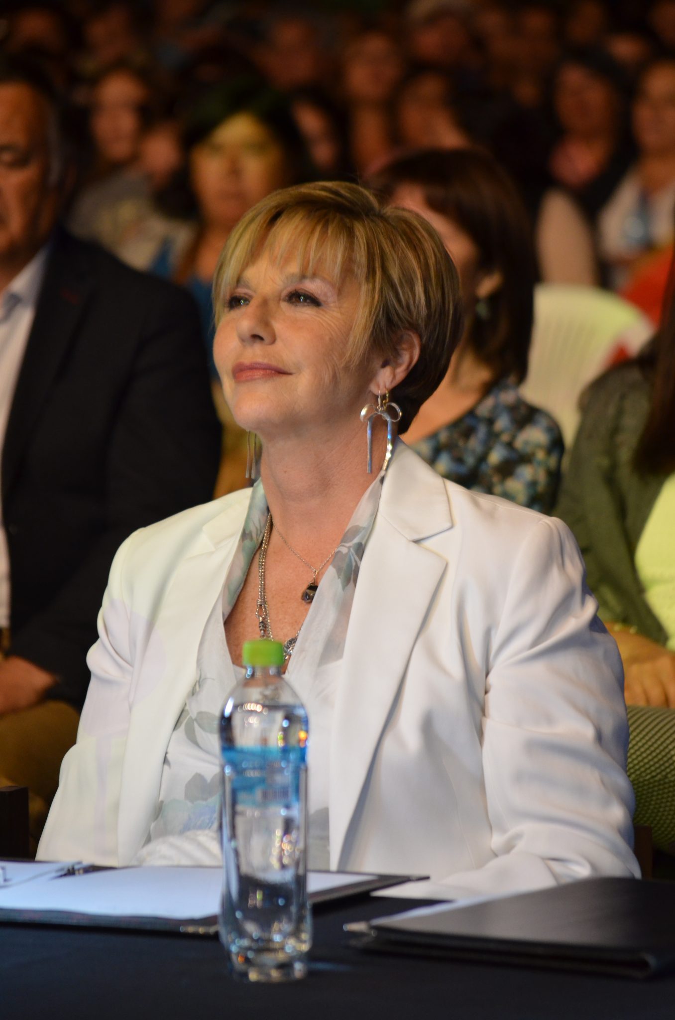 Con las competencias folklóricas e internacional comenzó la XVII versión del “Festival Concón un Canto al Mar”