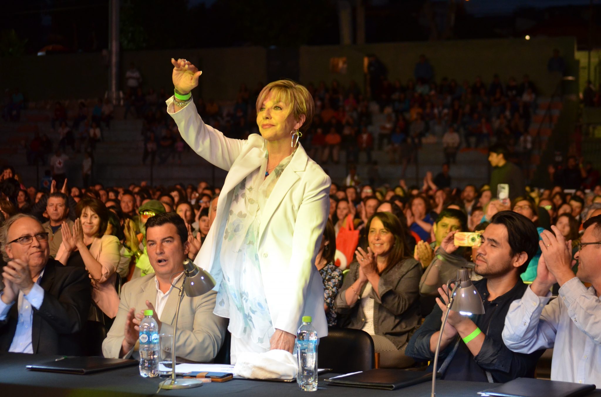 Con las competencias folklóricas e internacional comenzó la XVII versión del “Festival Concón un Canto al Mar”