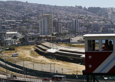 Senador Chahuán por fin contrato mal Plaza y EPV: “La pregunta ahora es cómo revitalizar el borde costero y cómo los porteños pueden apropiarse de éste”