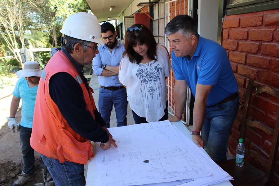 Se realizan obras de mejoramiento en escuelas municipales de Limache