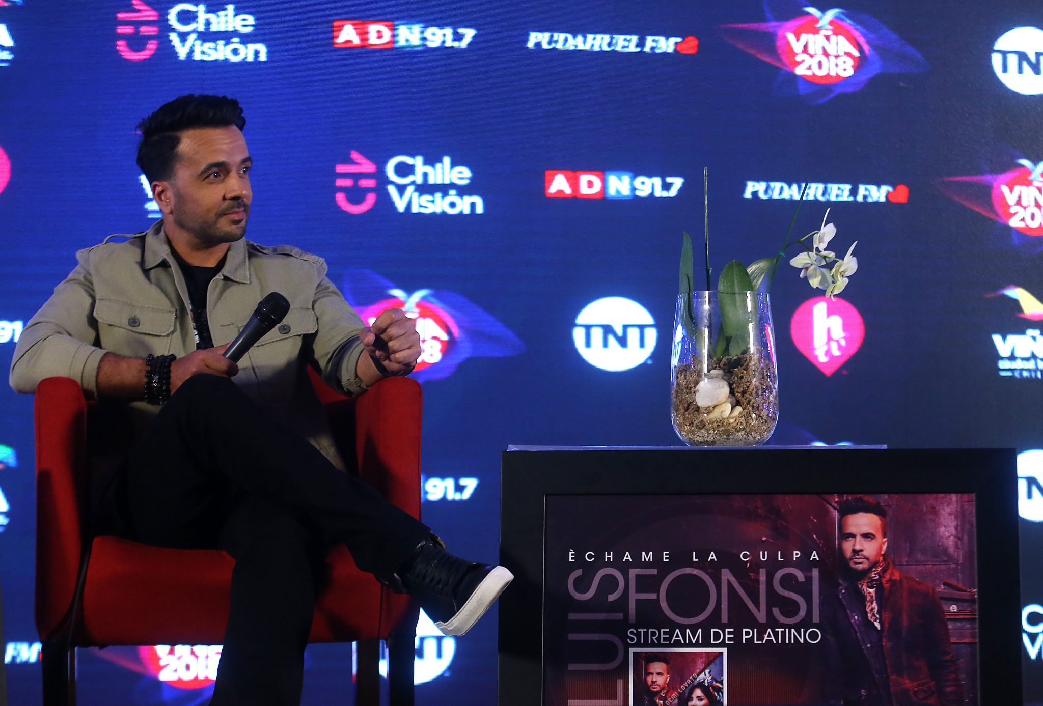 Hoy se realizó la esperada conferencia de prensa de Luis Fonsi en el Hotel Sheraton