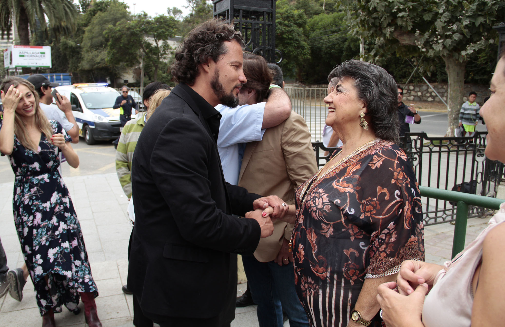 Vecinos pudieron compartir con artistas durante Gala Vecinal