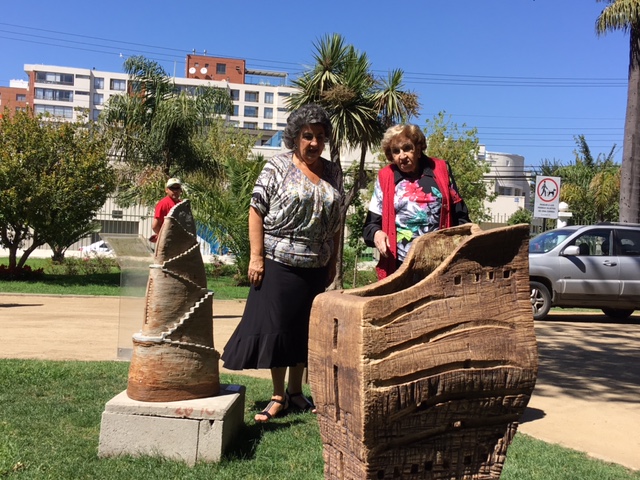 Se exhiben esculturas de cerámica de destacados artistas nacionales en jardines del Palacio Rioja