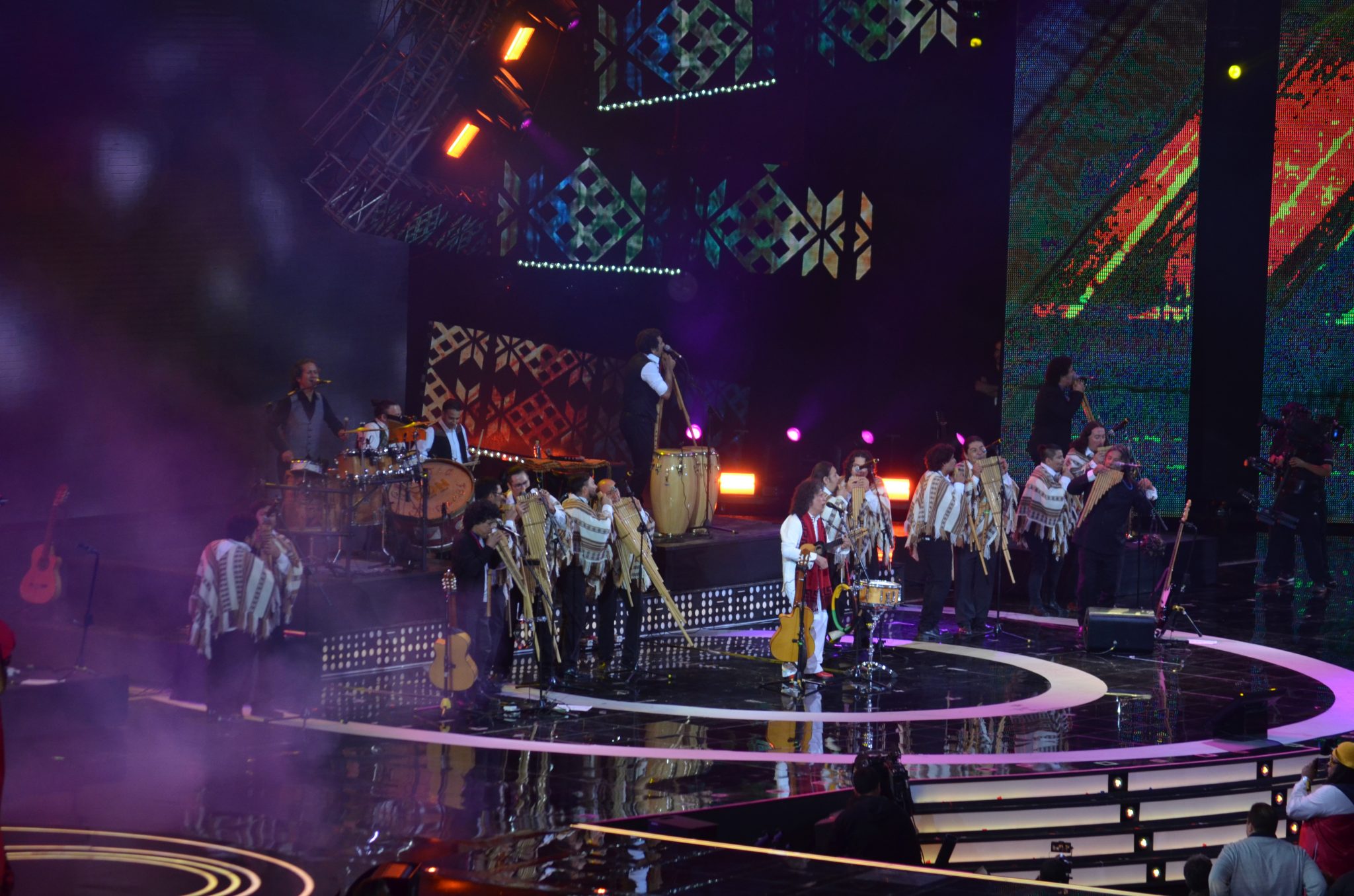 Illapu cerró la primera noche de la 59° versión del Festival de la Canción a las 3:20 am.