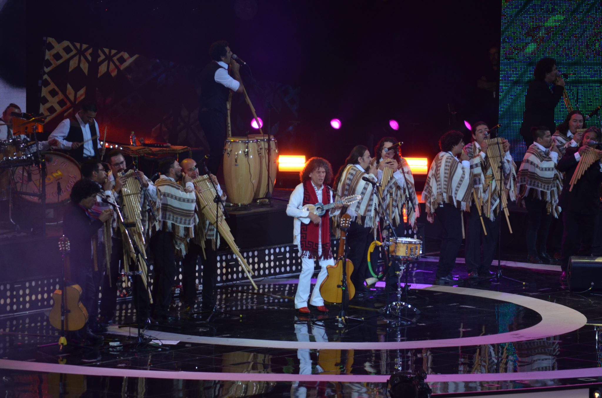 Illapu cerró la primera noche de la 59° versión del Festival de la Canción a las 3:20 am.