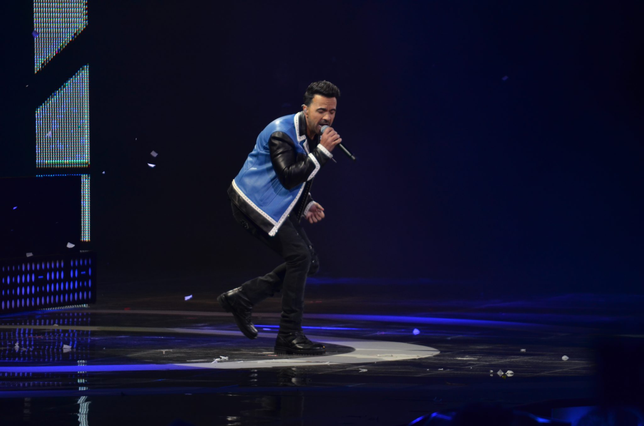 Segunda noche del Festival Internacional de la Canción abre con esperada presentación de Luis Fonsi