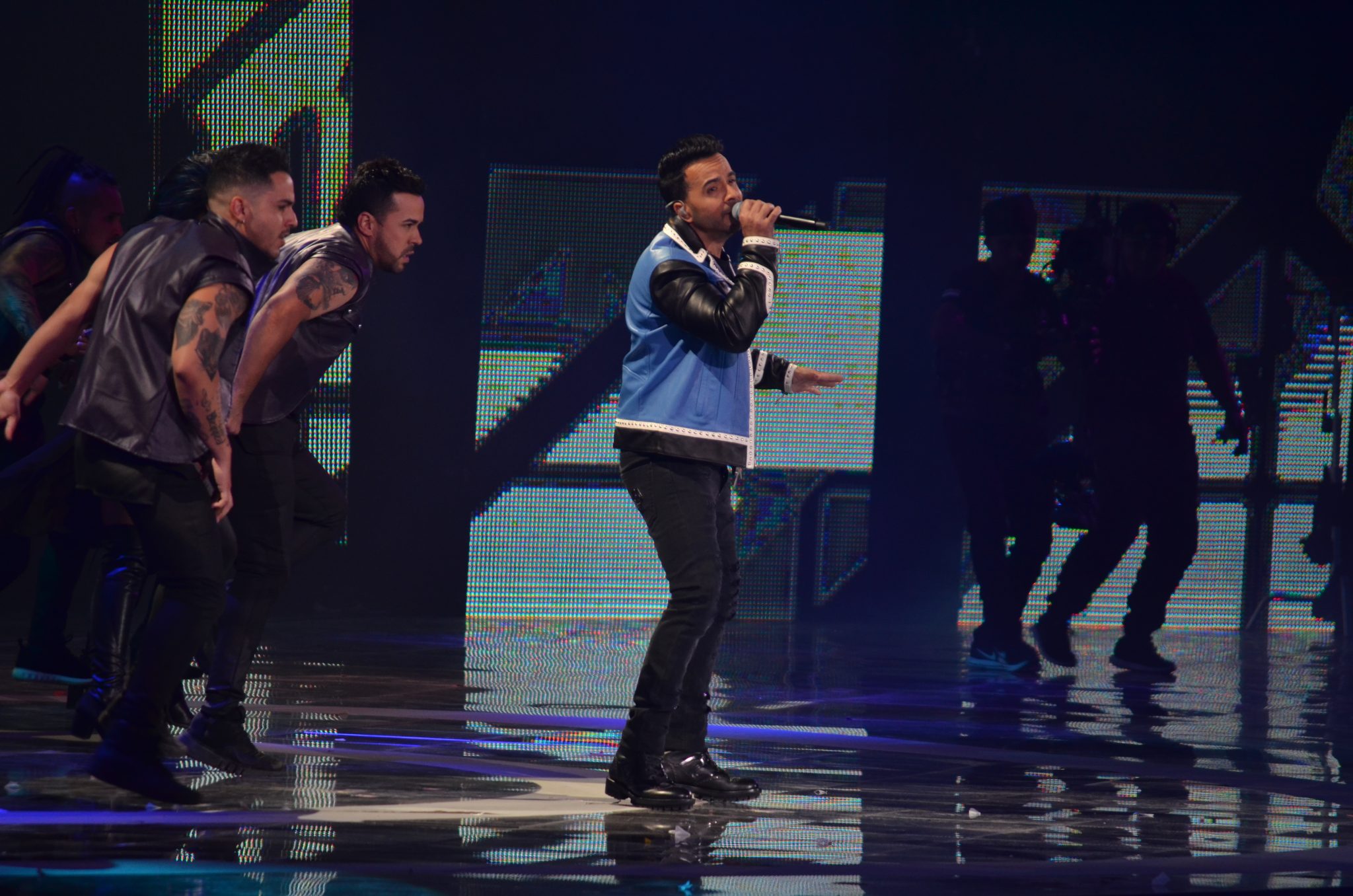 Segunda noche del Festival Internacional de la Canción abre con esperada presentación de Luis Fonsi