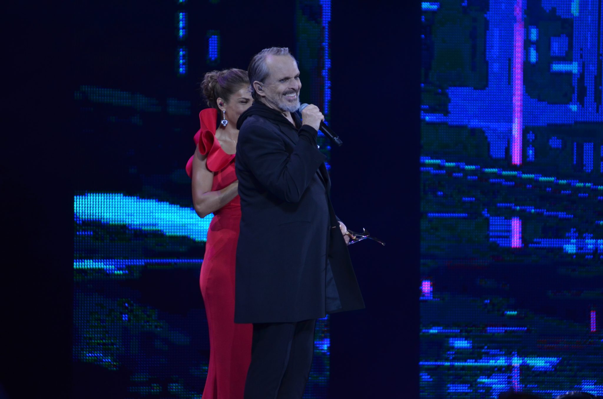 Miguel Bosé abre la primera noche del Festival Internacional de la Canción