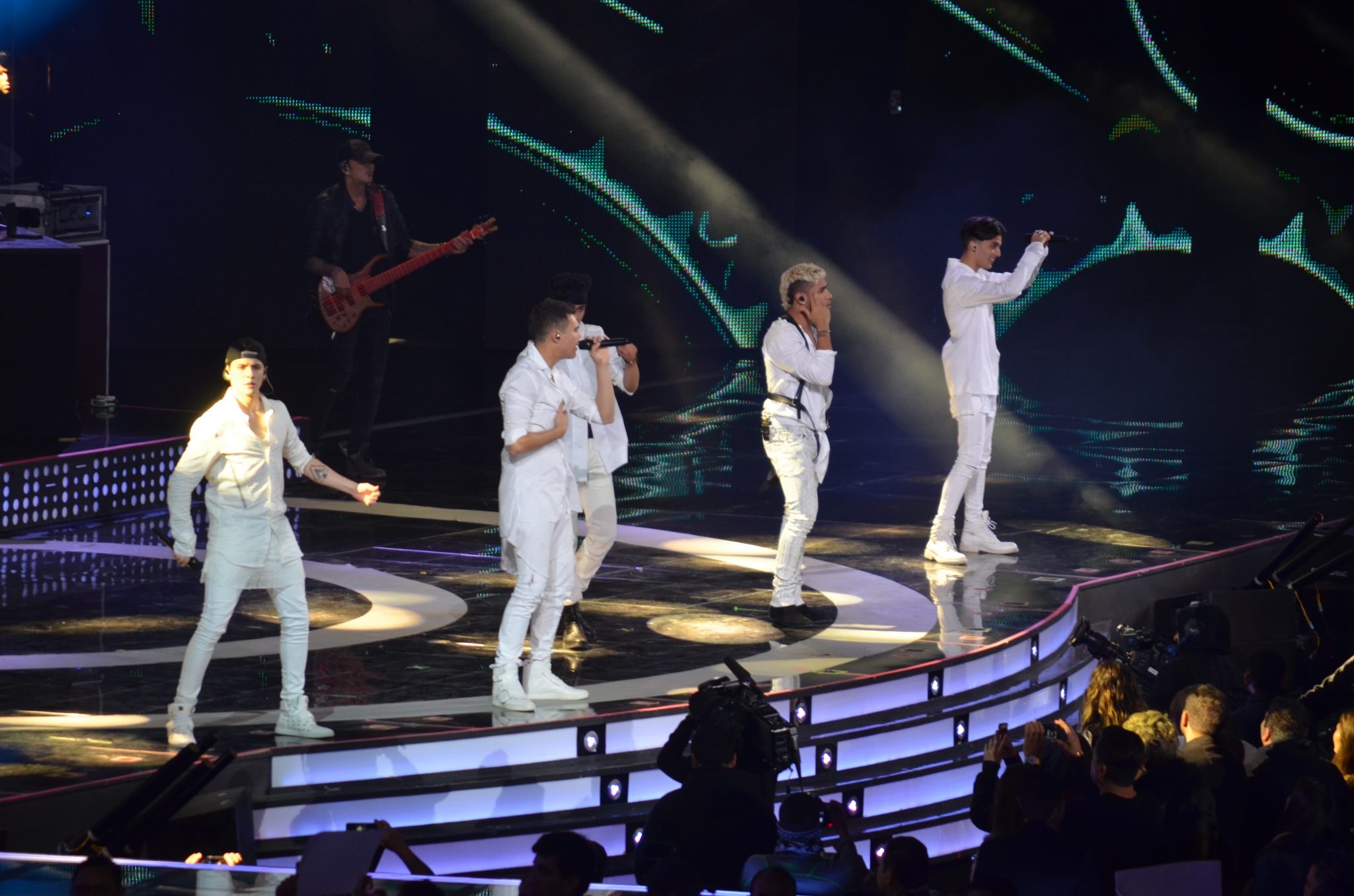 CNCO triunfó en la última noche de Festival de #Viña2018