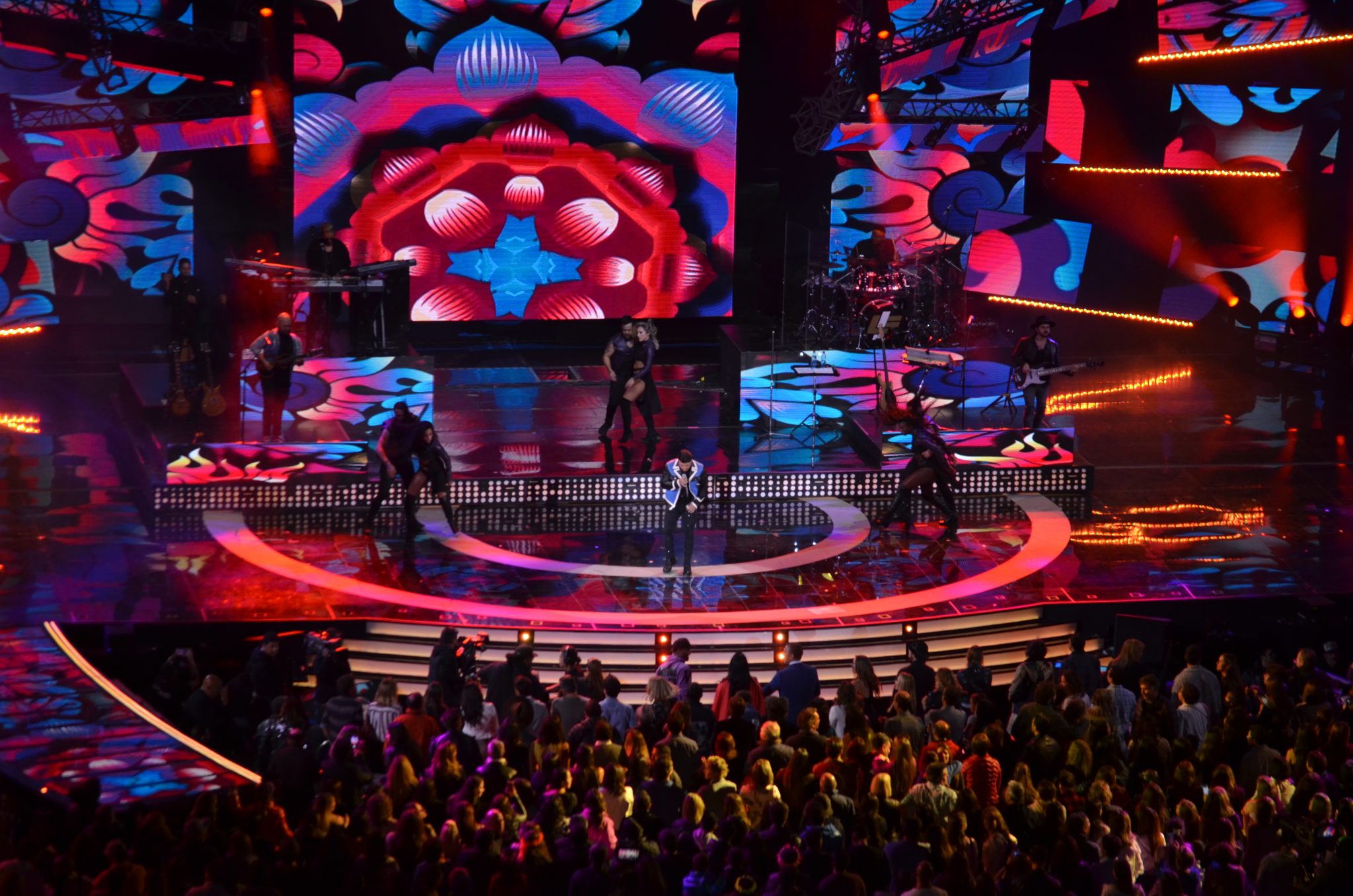 Segunda noche del Festival Internacional de la Canción abre con esperada presentación de Luis Fonsi