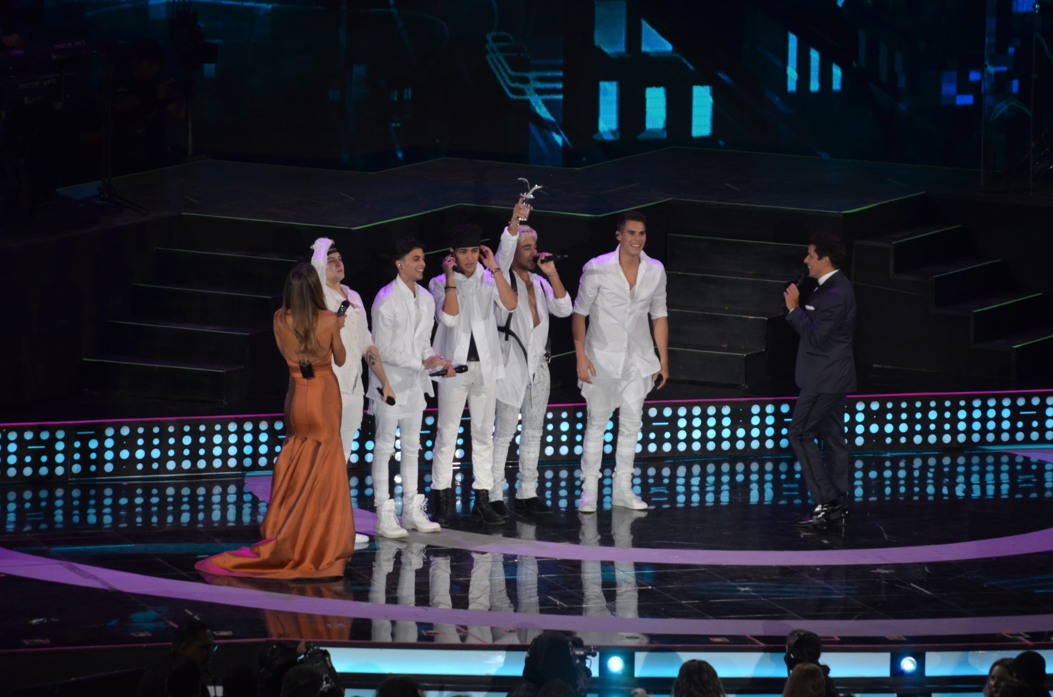 CNCO triunfó en la última noche de Festival de #Viña2018