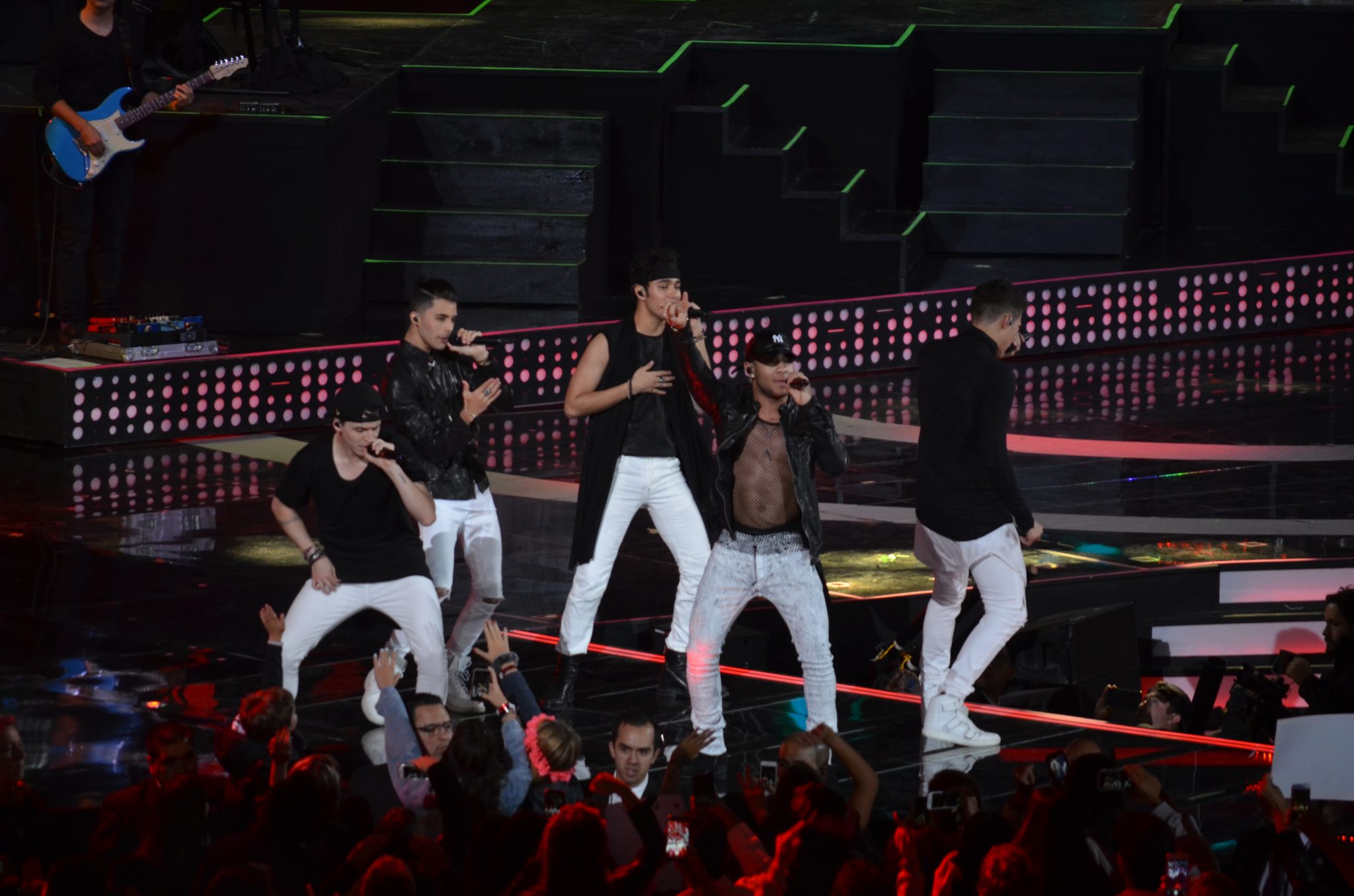 CNCO triunfó en la última noche de Festival de #Viña2018
