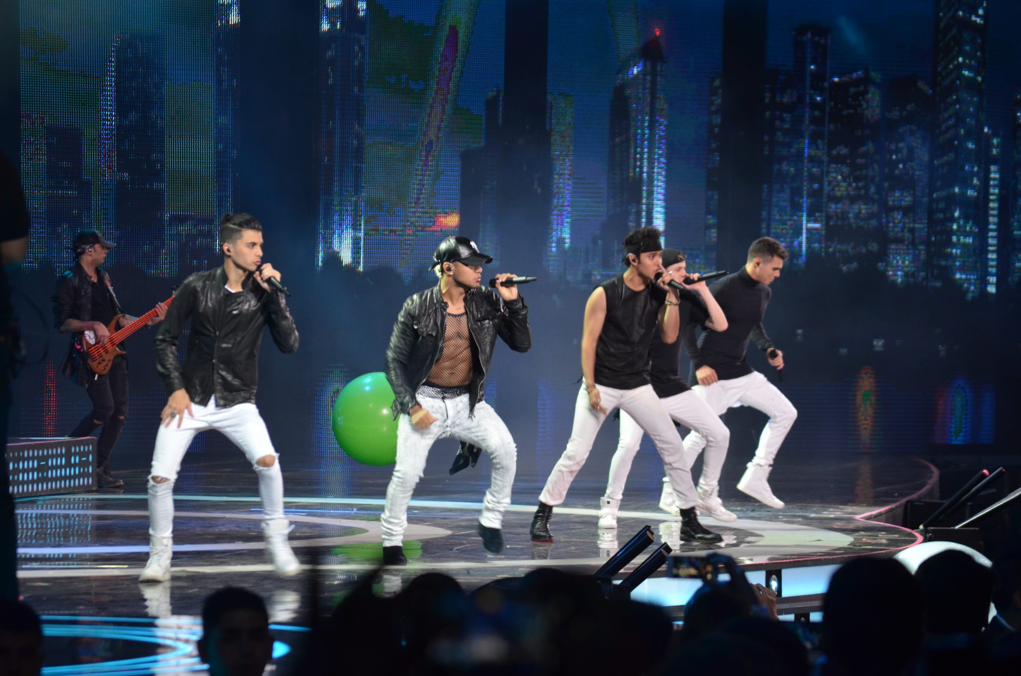 CNCO triunfó en la última noche de Festival de #Viña2018
