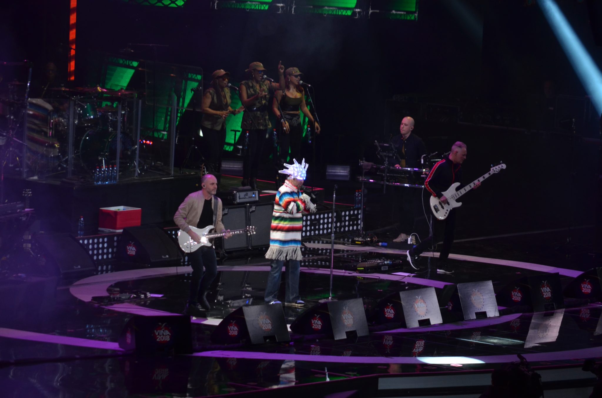 La noche anglo comenzó con el triunfo de Jamiroquai en #Viña2018