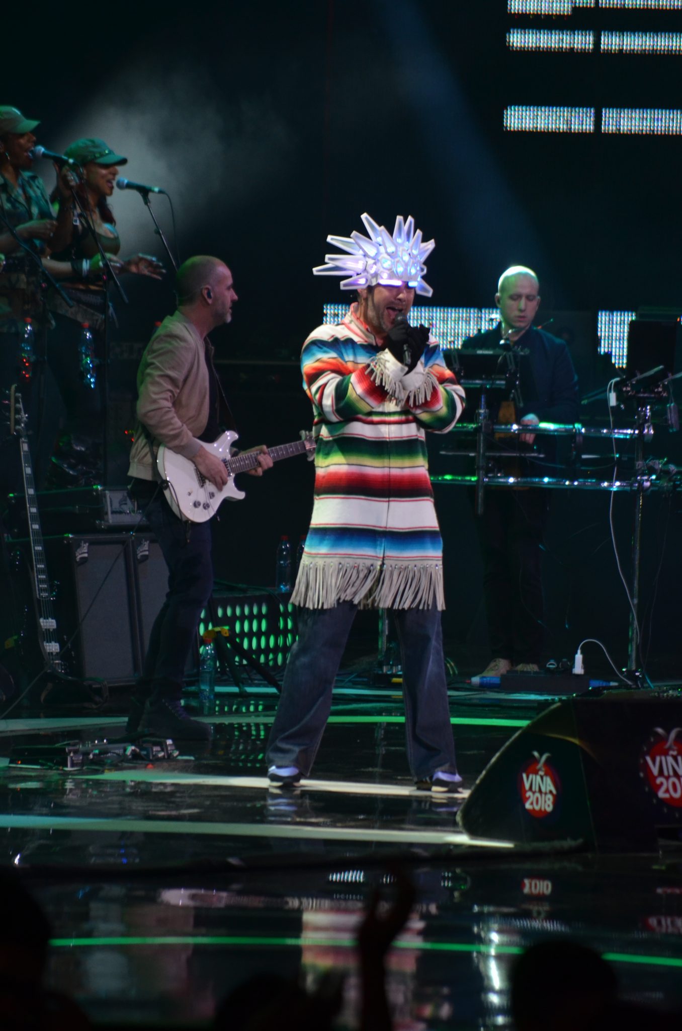 La noche anglo comenzó con el triunfo de Jamiroquai en #Viña2018