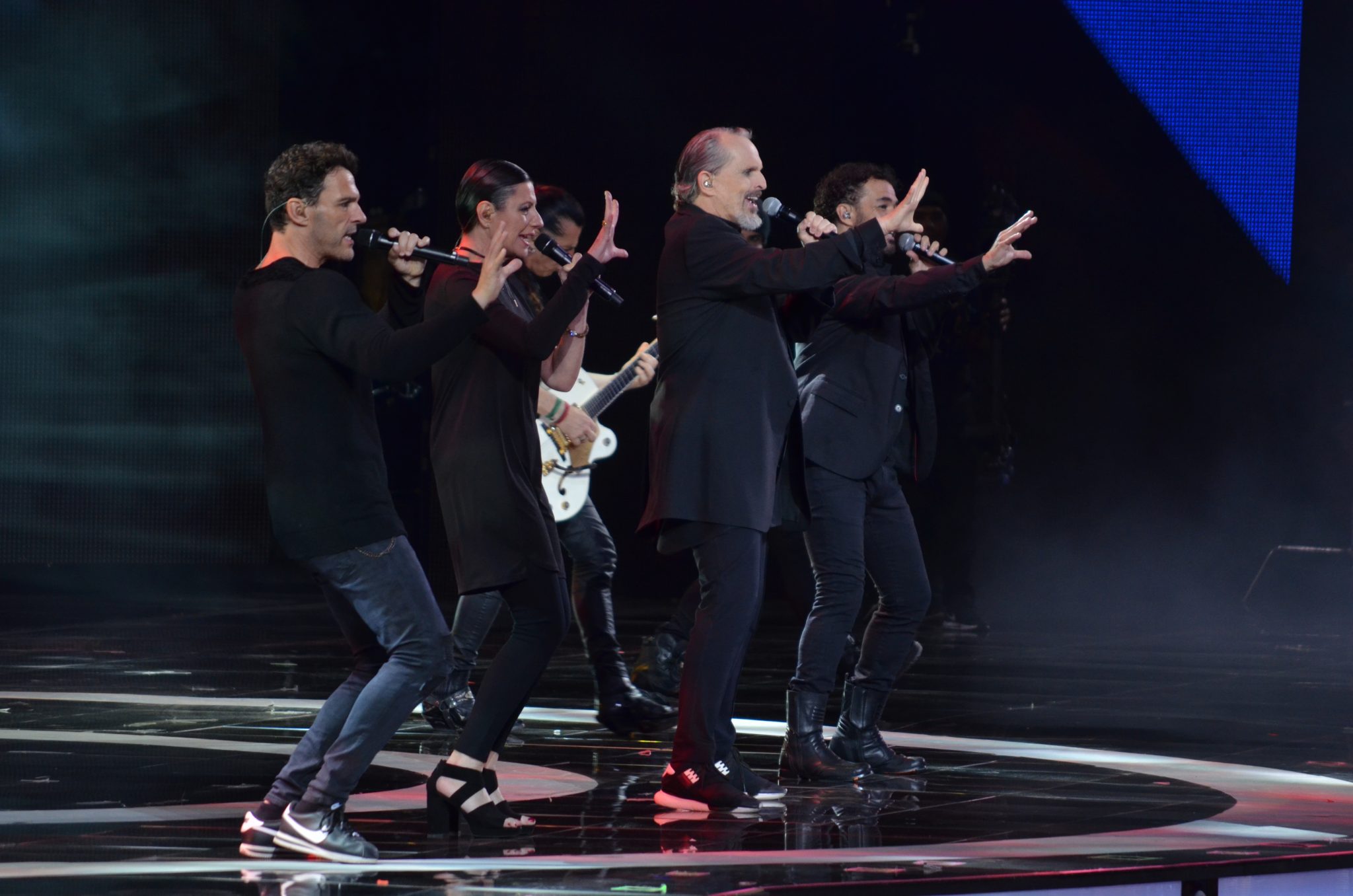 Miguel Bosé abre la primera noche del Festival Internacional de la Canción