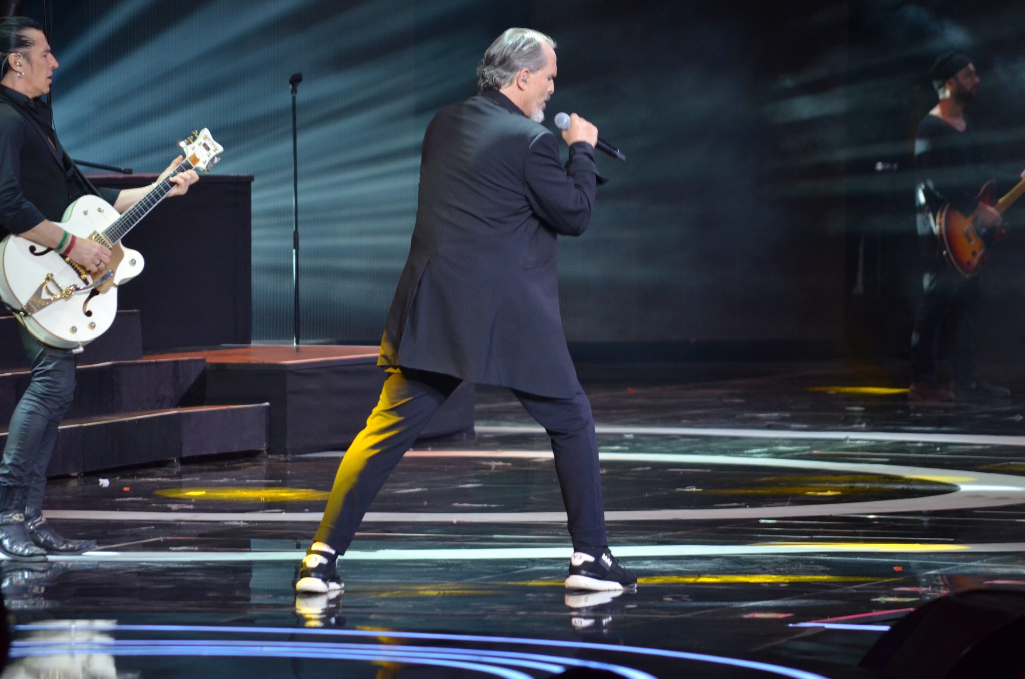 Miguel Bosé abre la primera noche del Festival Internacional de la Canción