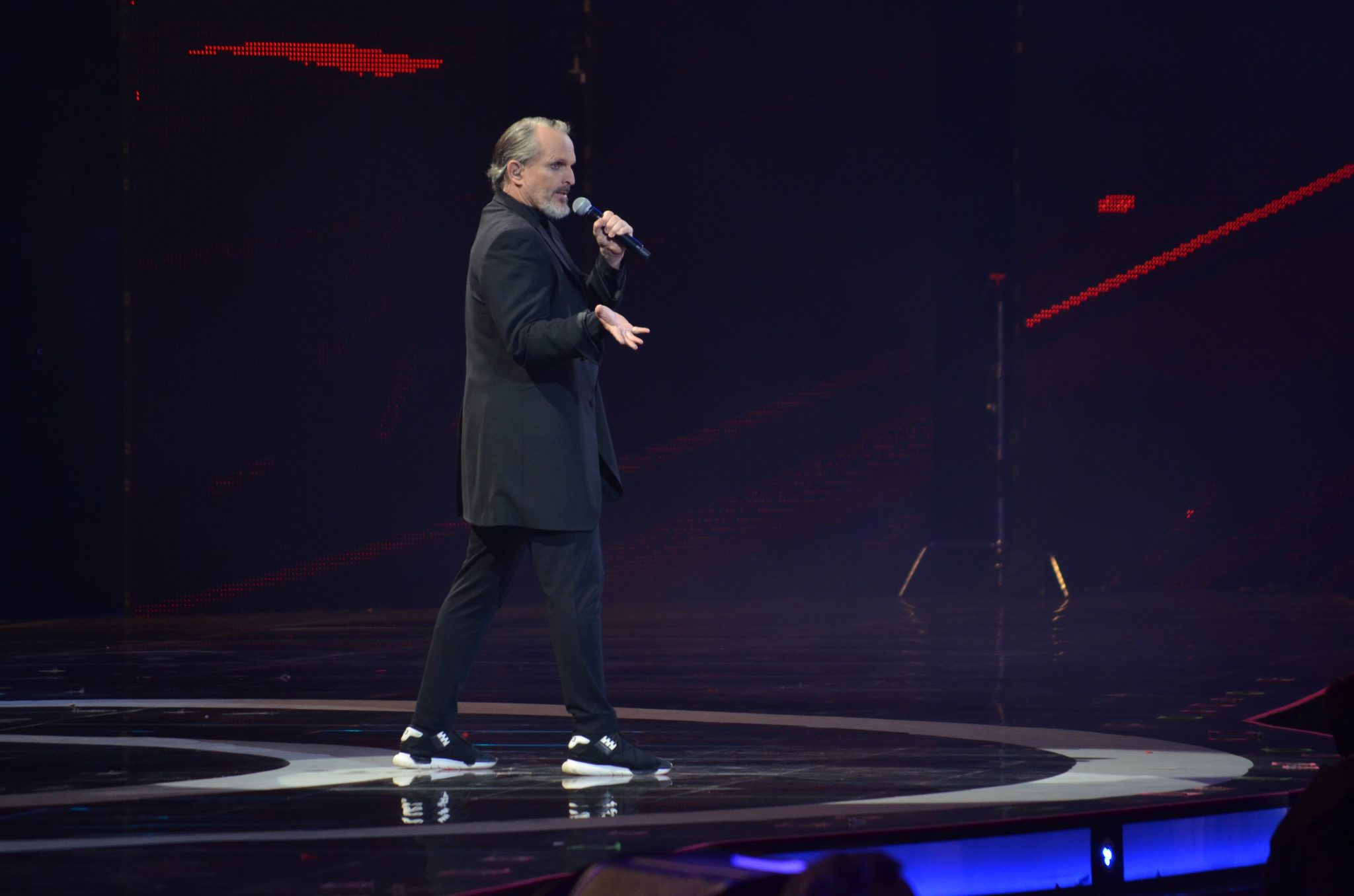 Miguel Bosé abre la primera noche del Festival Internacional de la Canción
