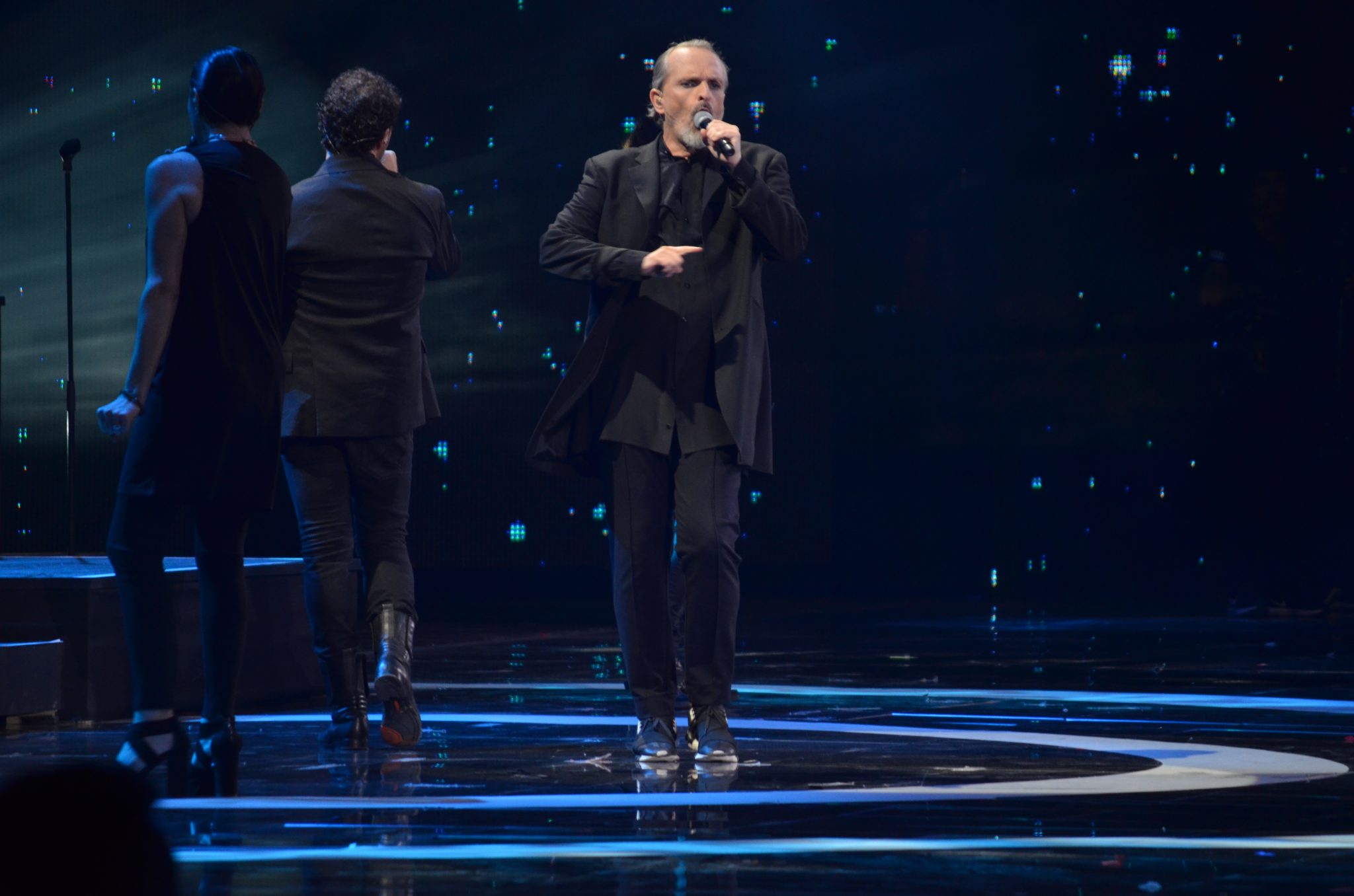Miguel Bosé abre la primera noche del Festival Internacional de la Canción