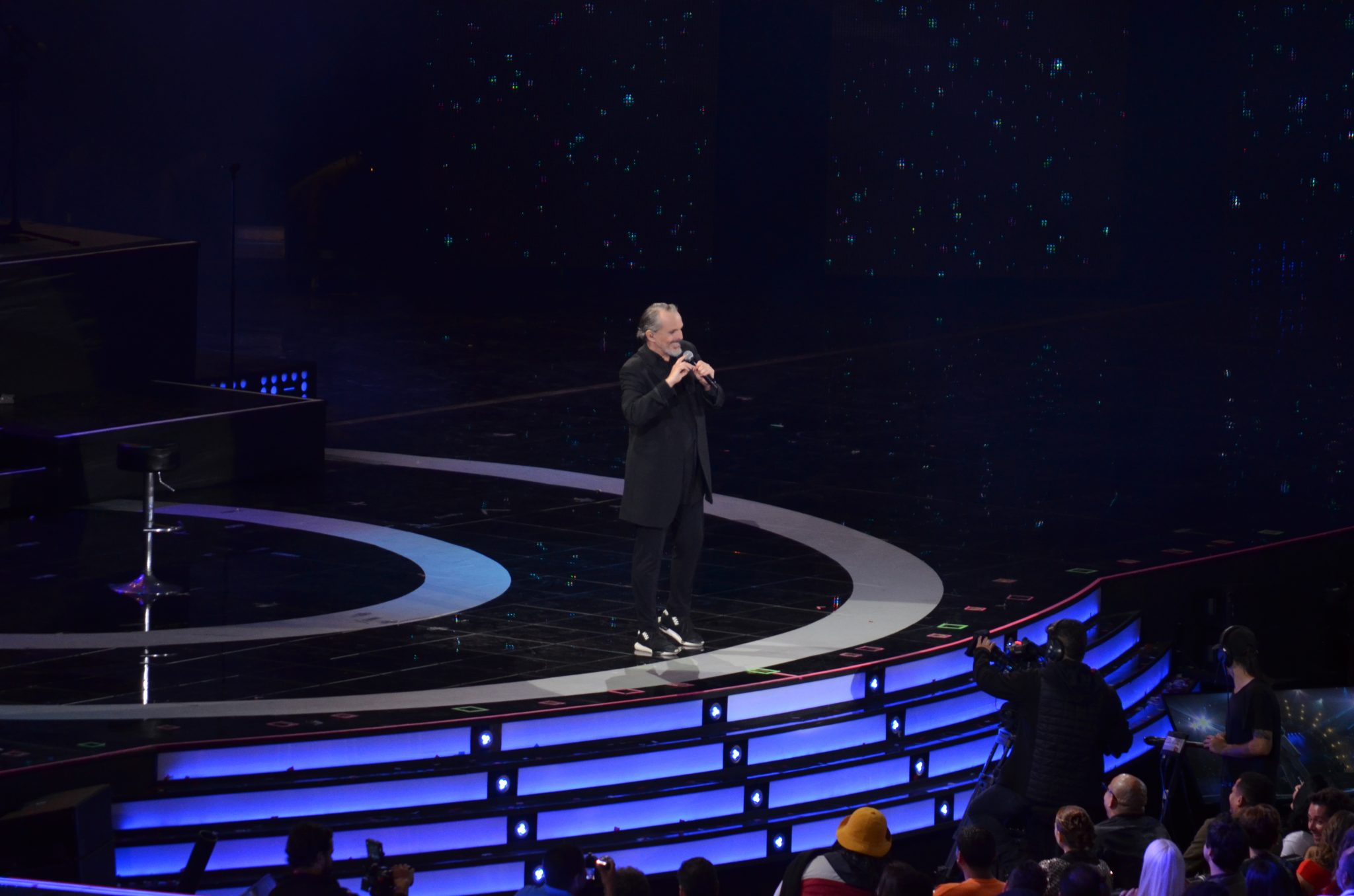 Miguel Bosé abre la primera noche del Festival Internacional de la Canción