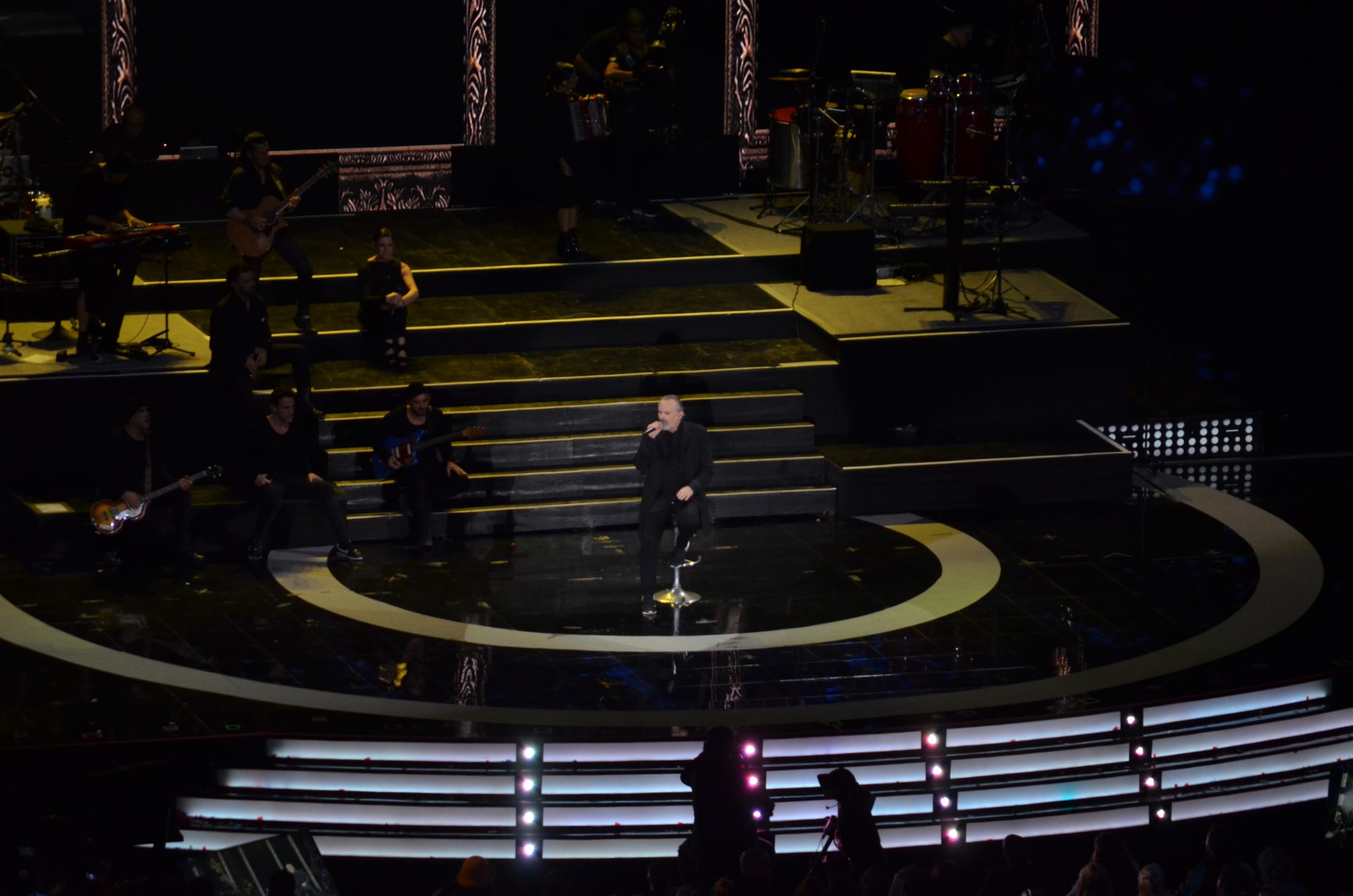 Miguel Bosé abre la primera noche del Festival Internacional de la Canción