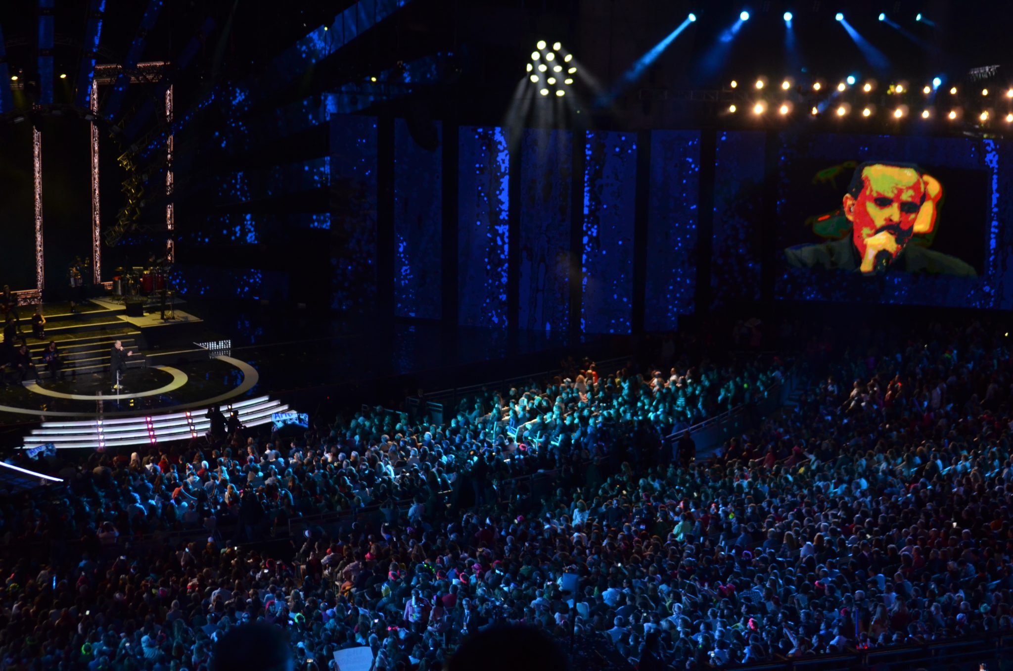 Miguel Bosé abre la primera noche del Festival Internacional de la Canción