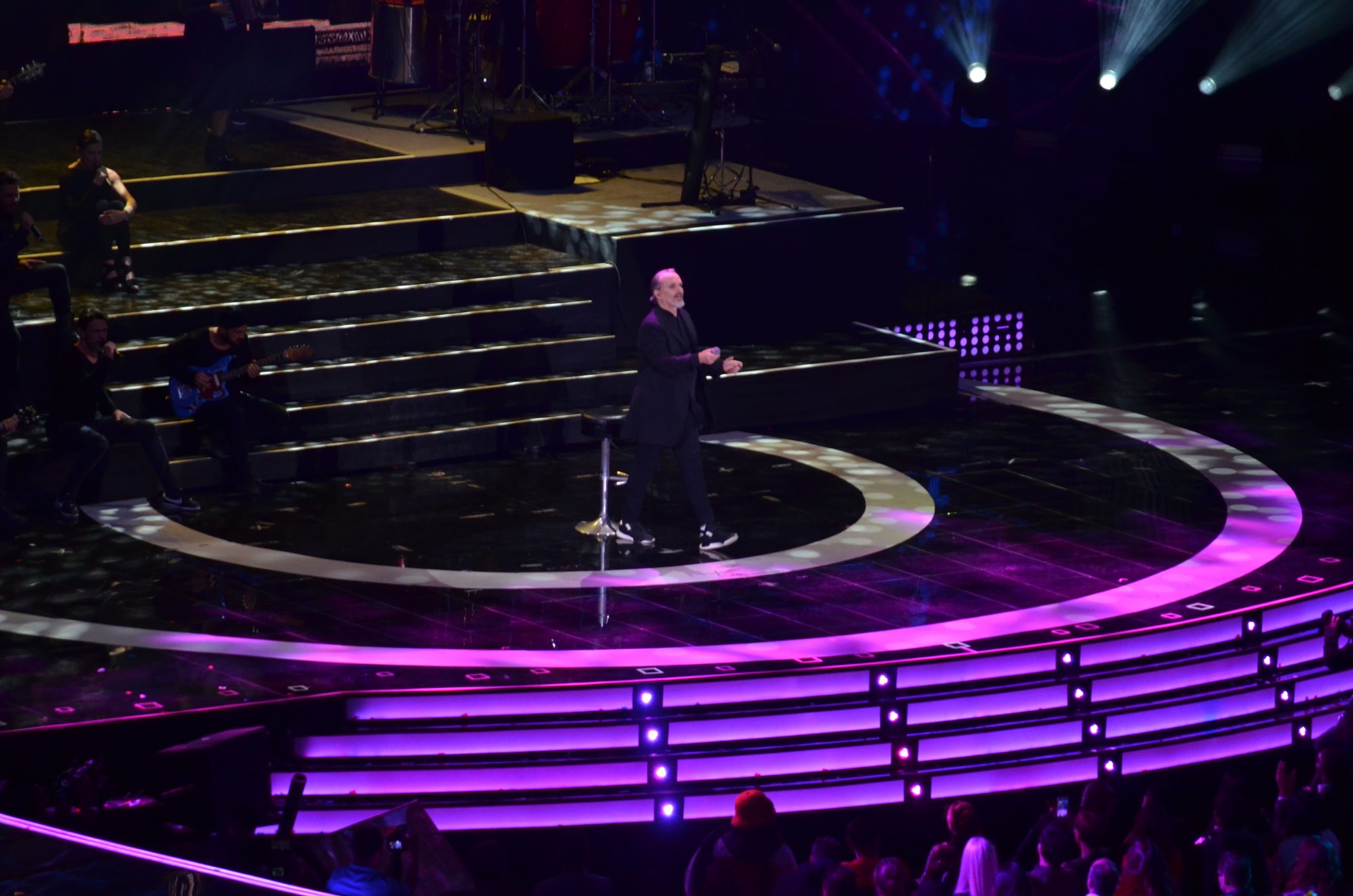 Miguel Bosé abre la primera noche del Festival Internacional de la Canción