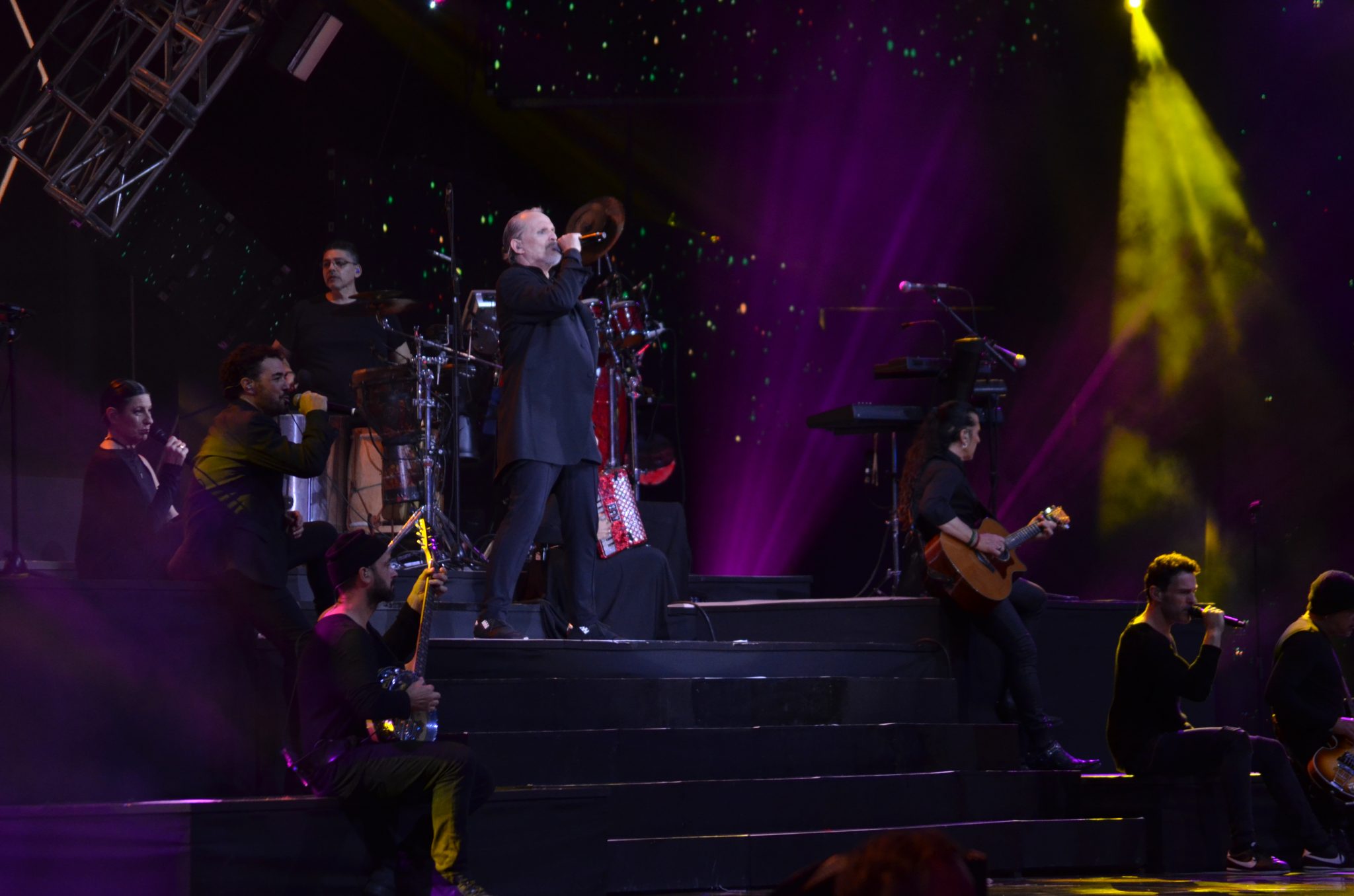 Miguel Bosé abre la primera noche del Festival Internacional de la Canción