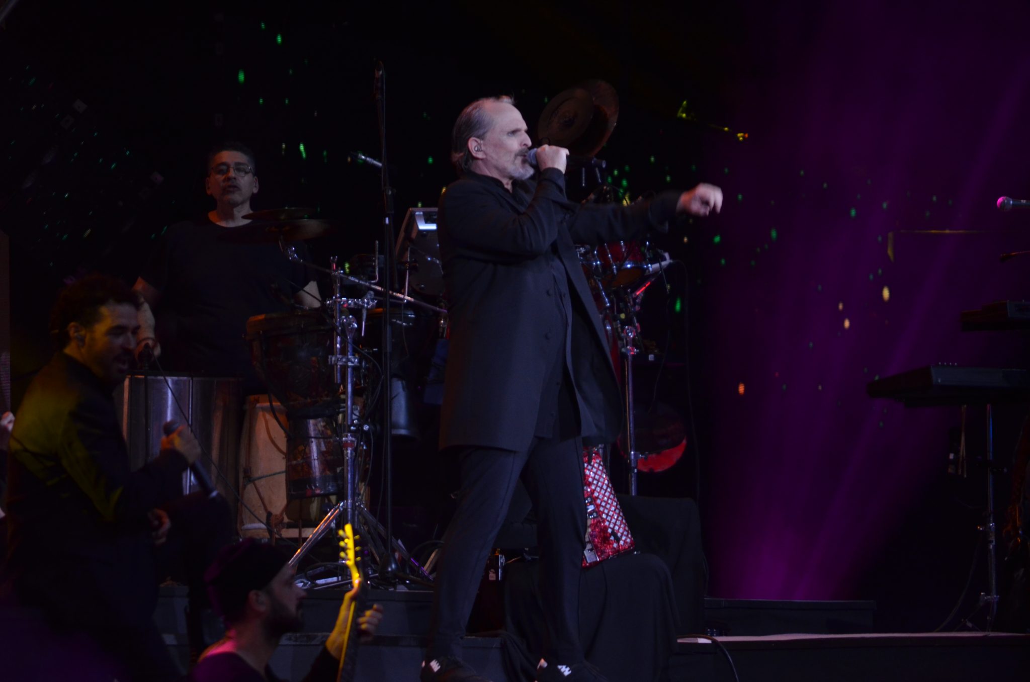 Miguel Bosé abre la primera noche del Festival Internacional de la Canción