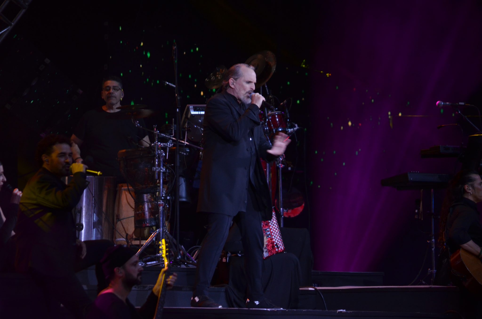 Miguel Bosé abre la primera noche del Festival Internacional de la Canción