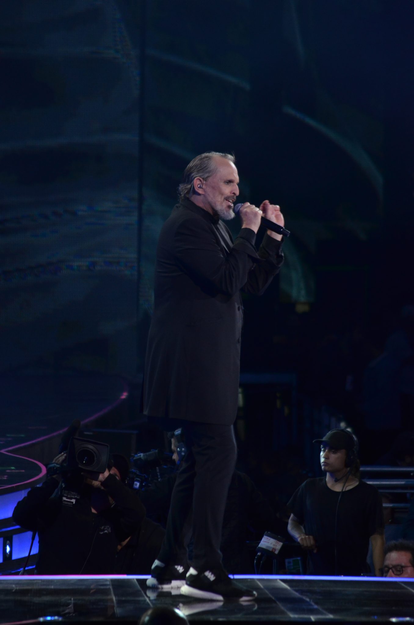 Miguel Bosé abre la primera noche del Festival Internacional de la Canción