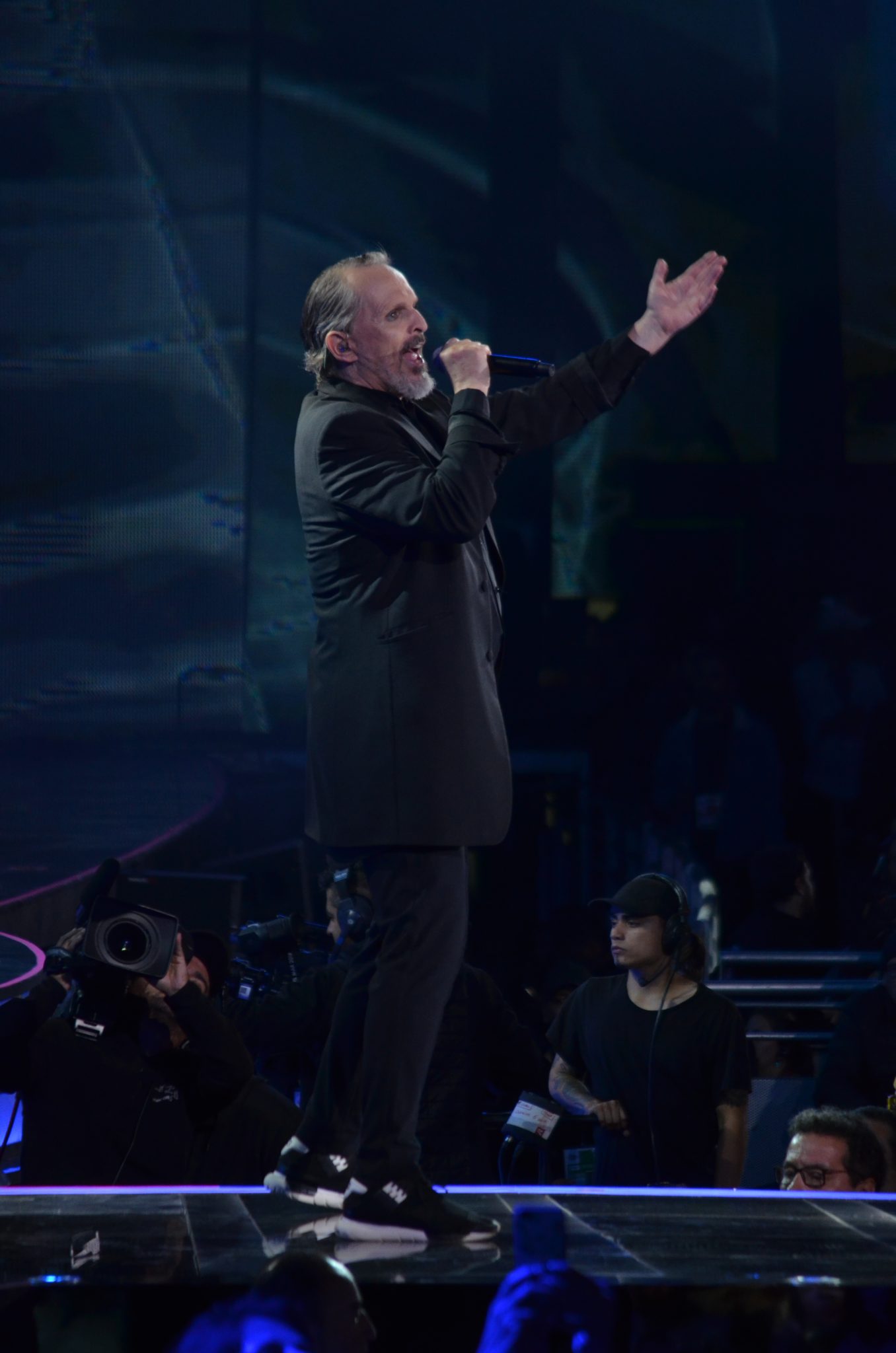 Miguel Bosé abre la primera noche del Festival Internacional de la Canción
