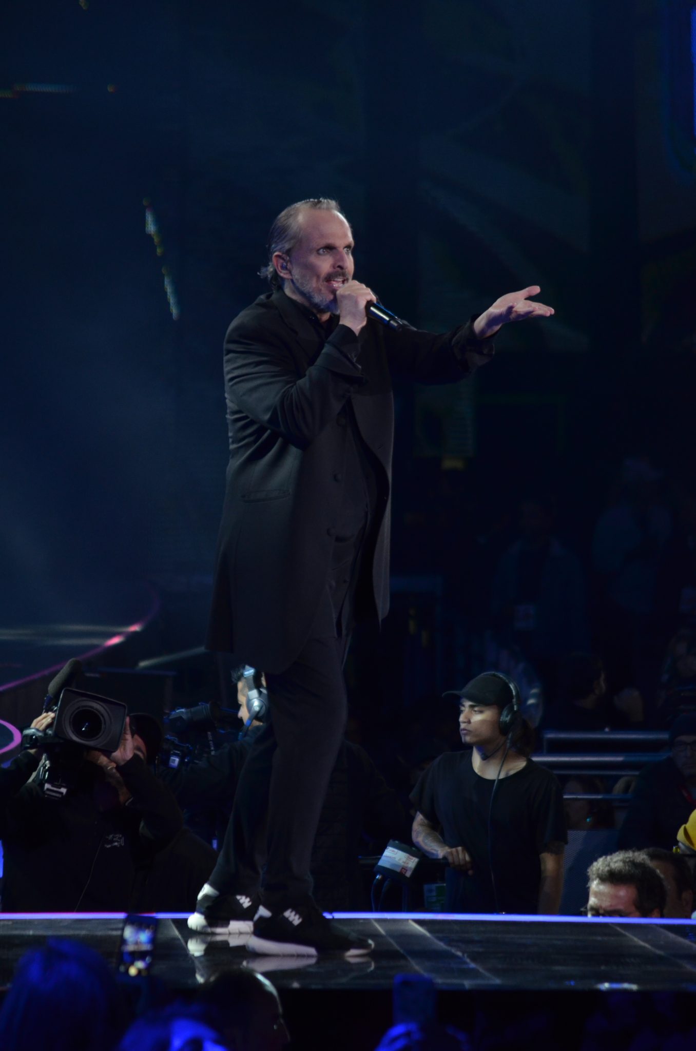 Miguel Bosé abre la primera noche del Festival Internacional de la Canción