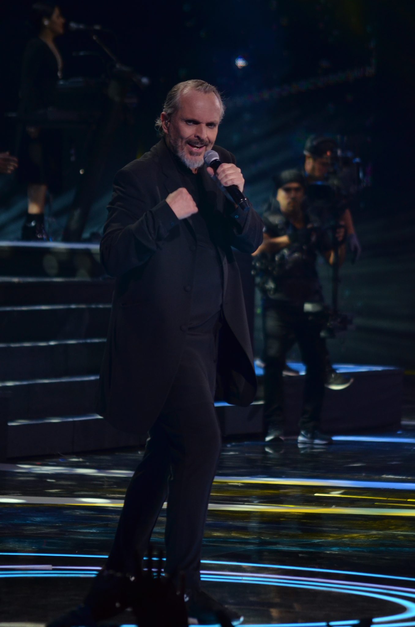 Miguel Bosé abre la primera noche del Festival Internacional de la Canción