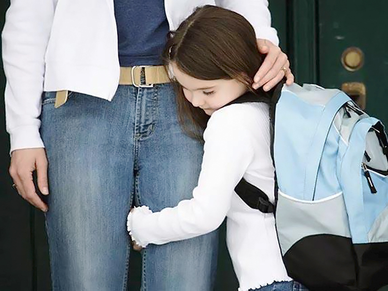 Si su hijo aún llora cuando va al colegio, lea estos consejos para facilitar su adaptación