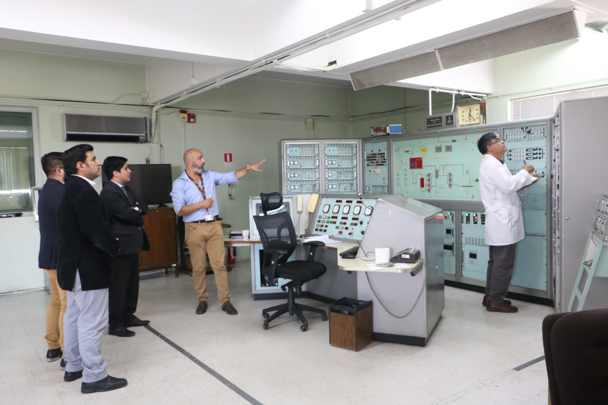 Gobernador de Marga Marga visitó instalaciones de la Comisión Chilena de Energía Nuclear en Santiago