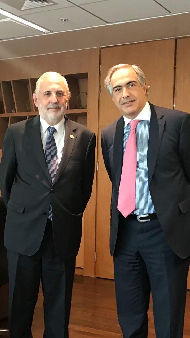 Chahuán se reunió con fiscal Abbot para tratar el eventual tráfico de personas