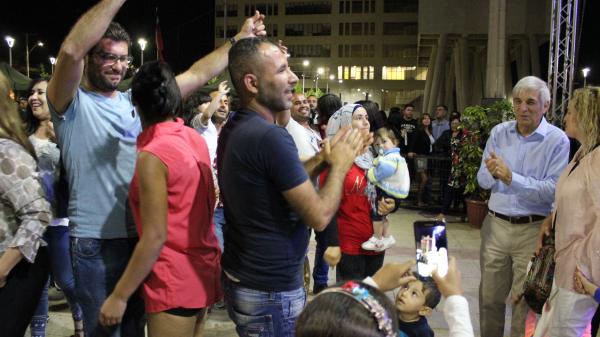 Municipio de Villa Alemana entregó bicicletas a jefes de hogar de familias refugiadas sirias