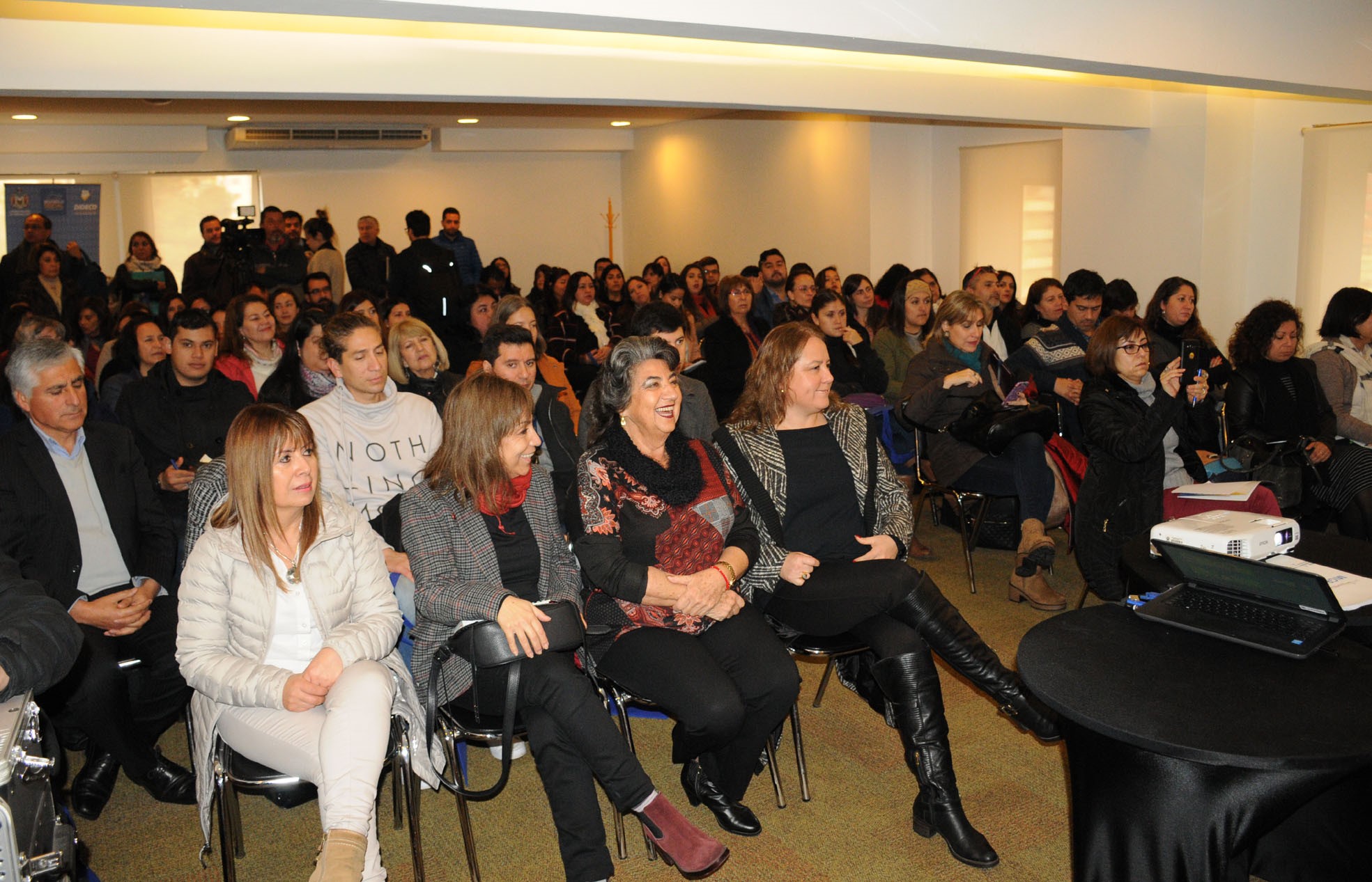 Municipalidad de Viña del Mar pondrá a disposición de la comunidad oficina para atención especial de inmigrantes