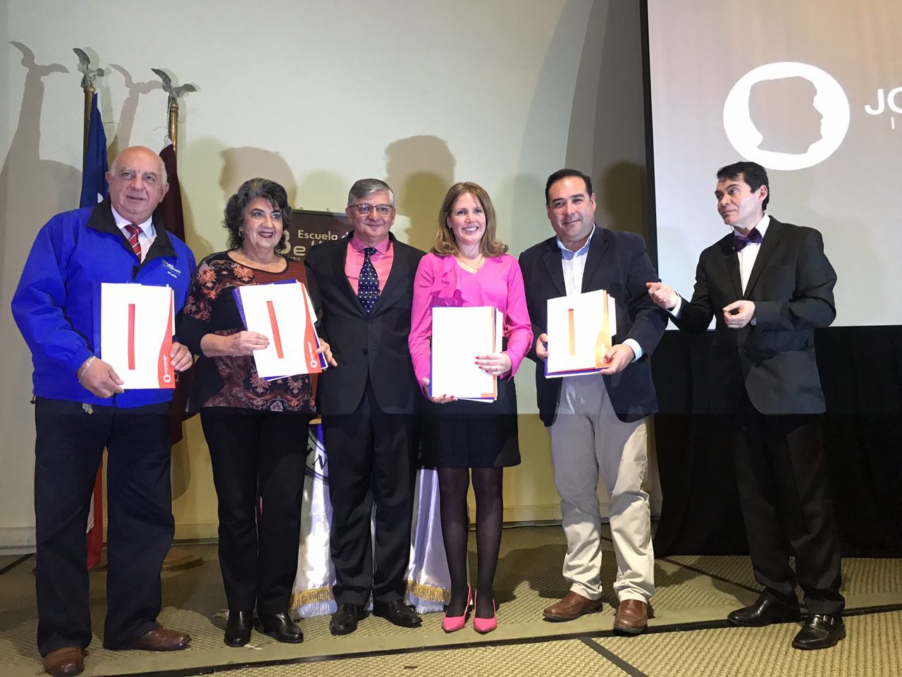 Viña del Mar es uno de los municipios que renueva contrato de colaboración con Instituto John Kennedy