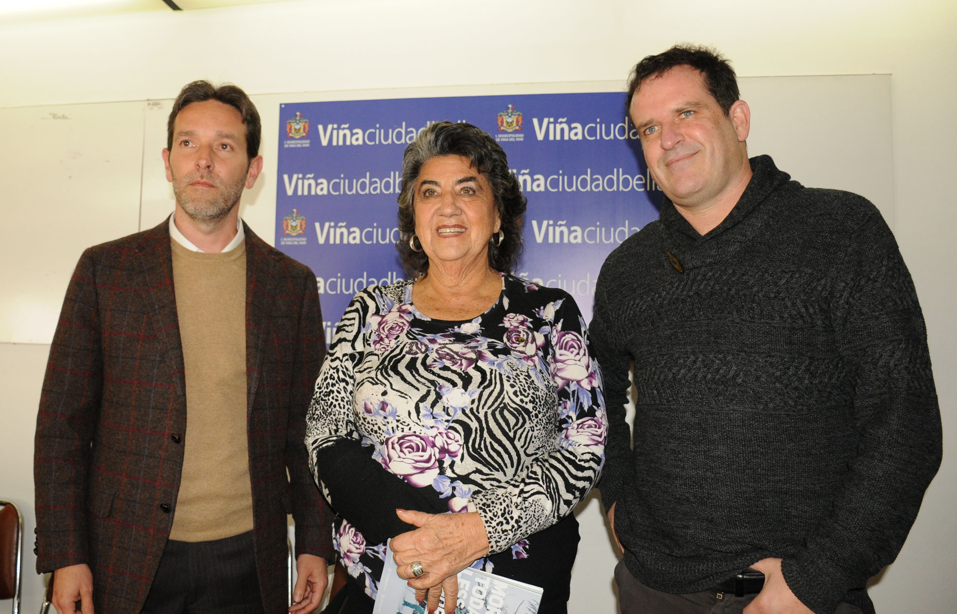 Ejecutivos de Canal Fox Networks Group y comunica que dispondrá toda su programación en beneficio del certamen viñamarino