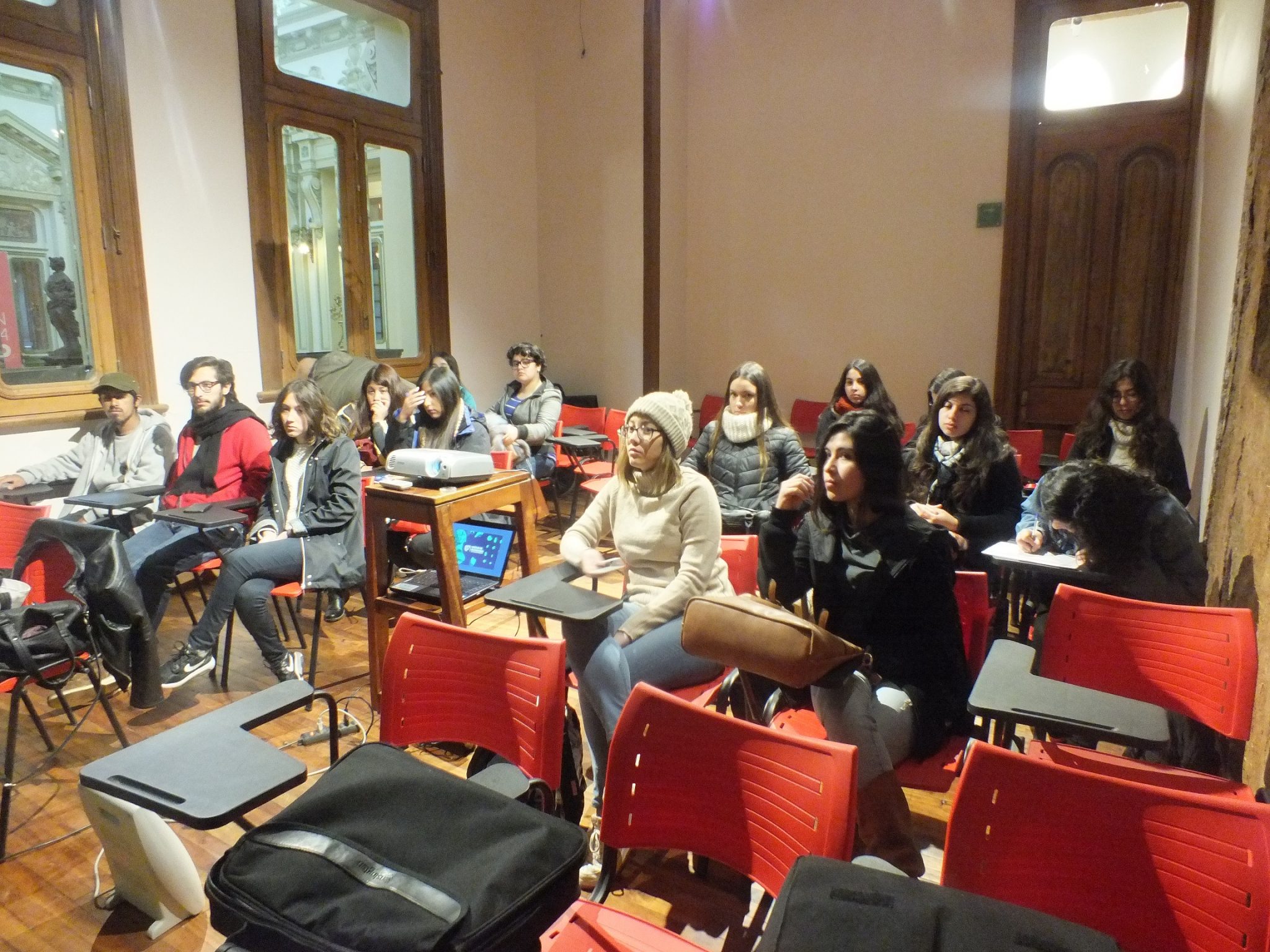 Estudiantes de Universidad Valparaíso realizan pasantía en primer Centro de Información Patrimonial del país