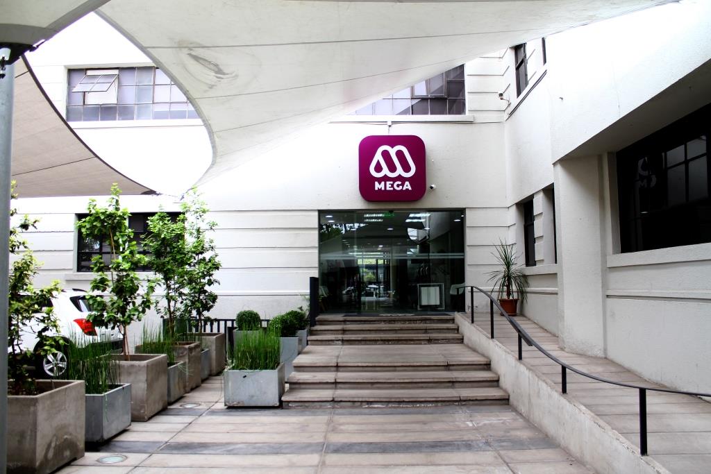 Cristóbal Valenzuela asumirá Dirección Informativa del Holding Mega