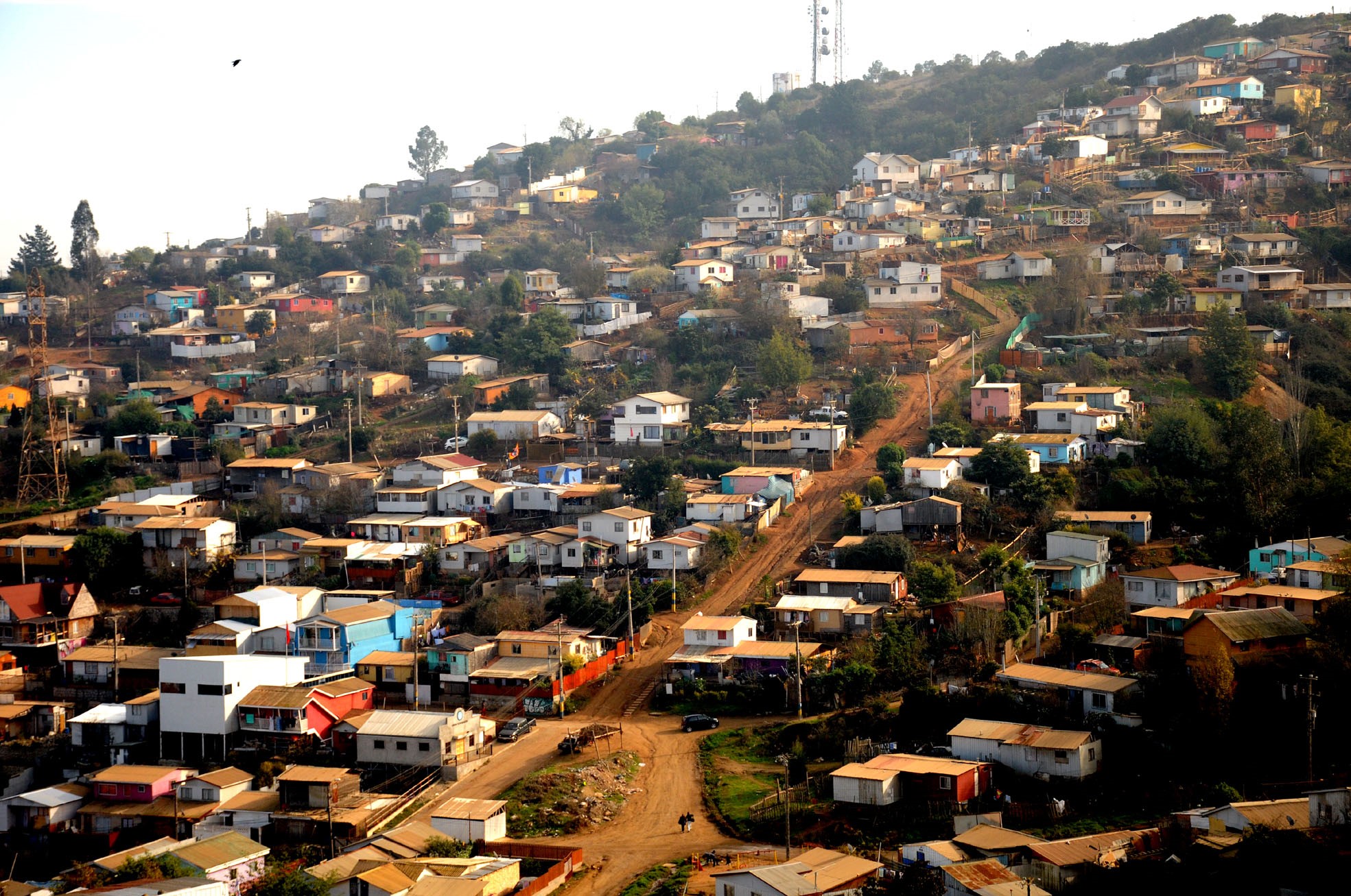 Gestiones para regularizar campamento Manuel Bustos dan frutos