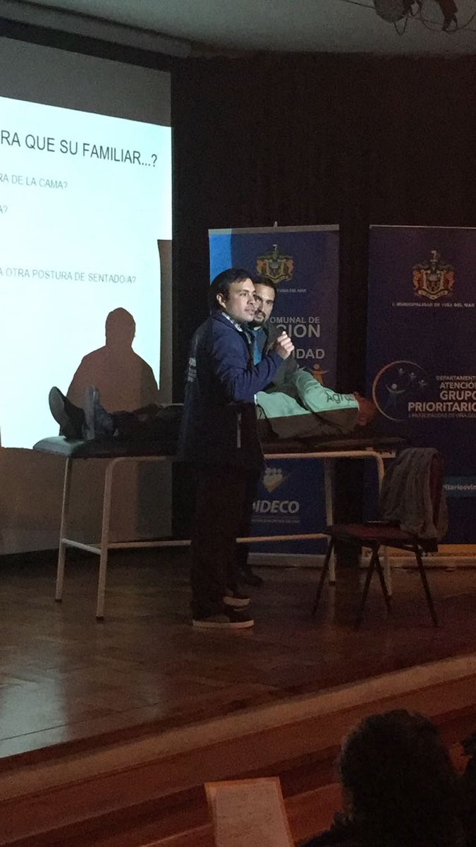 Municipio de Viña del Mar dio orientación a personas que se desempeñan como cuidadores de otros en situación de dependencia