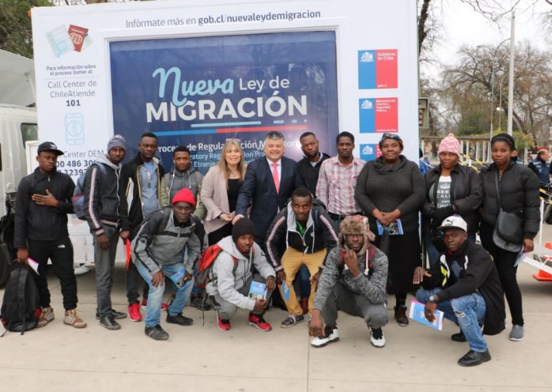 Oficina Móvil de Extranjería de Marga Marga: 4 de 10 atenciones corresponden a regularización