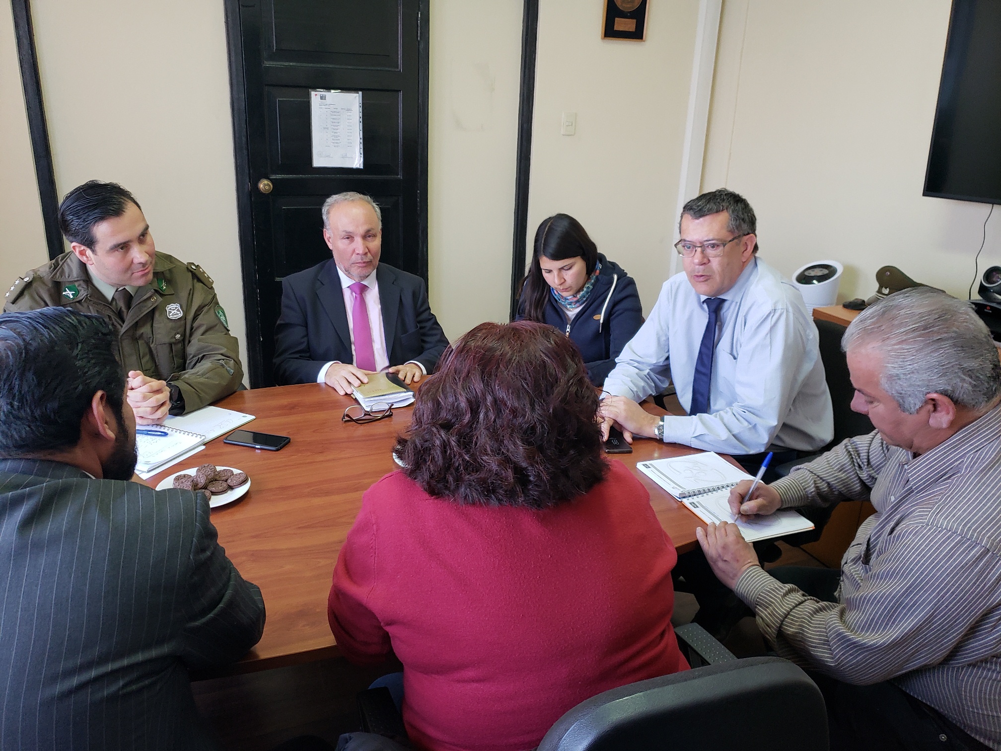 Gobernación de Quillota, policías y empresas de retail inician trabajo conjunto antidelincuencia