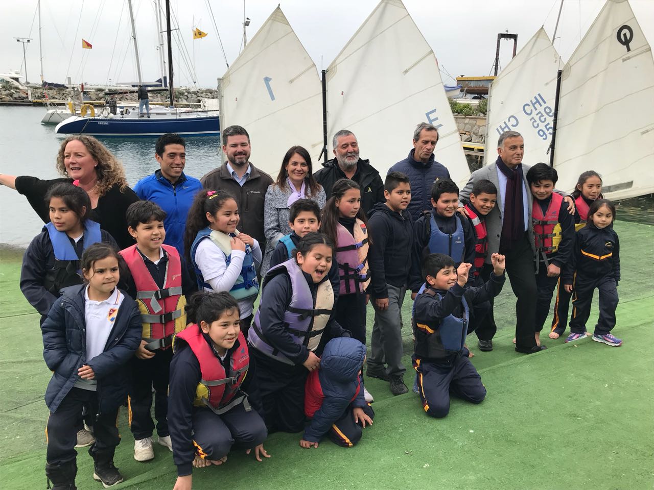 Concón: Niños de 4to Básico de escuelas municipales realizan Taller de Velas