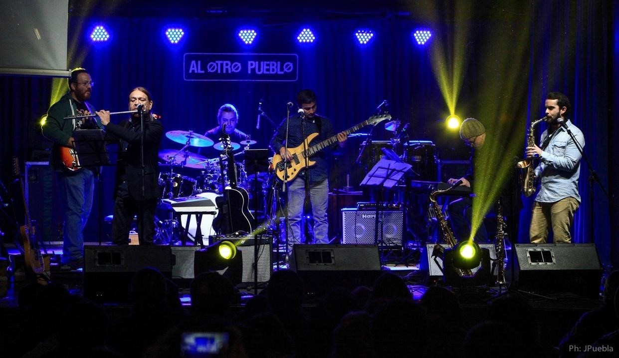 “Al Otro Pueblo” se sube al escenario de Juan Bustos Ramírez