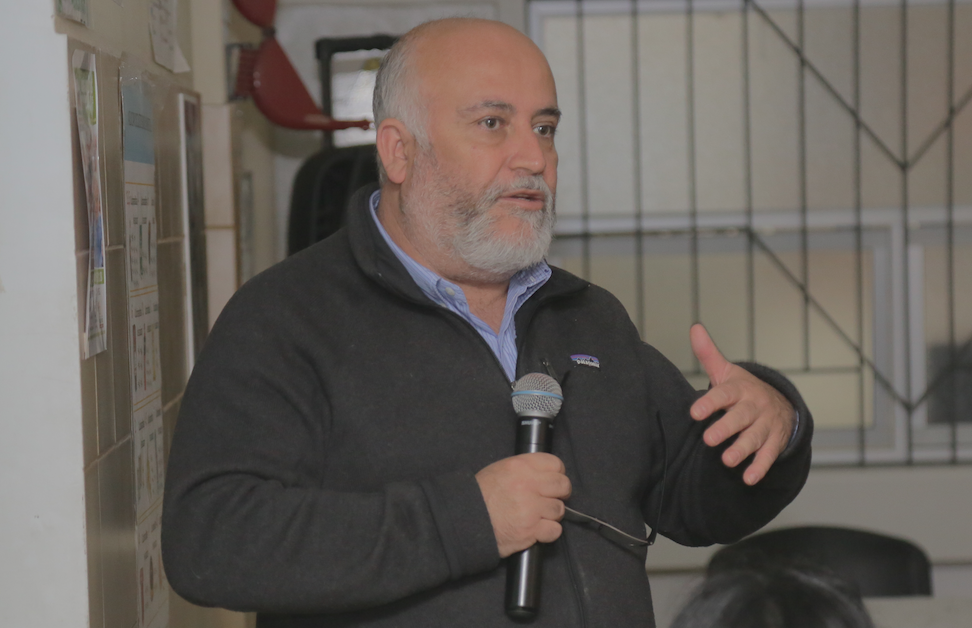 Alcalde Mauricio Viñambres plantea la creación de ordenanza municipal que restrinja el horario nocturno a menores de 14 años